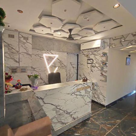 Hotel Prime Villa Gurukul 阿穆达巴 外观 照片